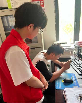 走进大杉坪，看见新气象：日本巨乳av
“众望”小组赴大杉坪村开展调研活动